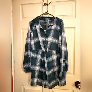 🌻Torrid size 2 see through flannel blouse